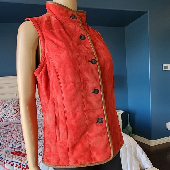 LONE PINE LEATHER VEST SZ M - Picture 2 of 15